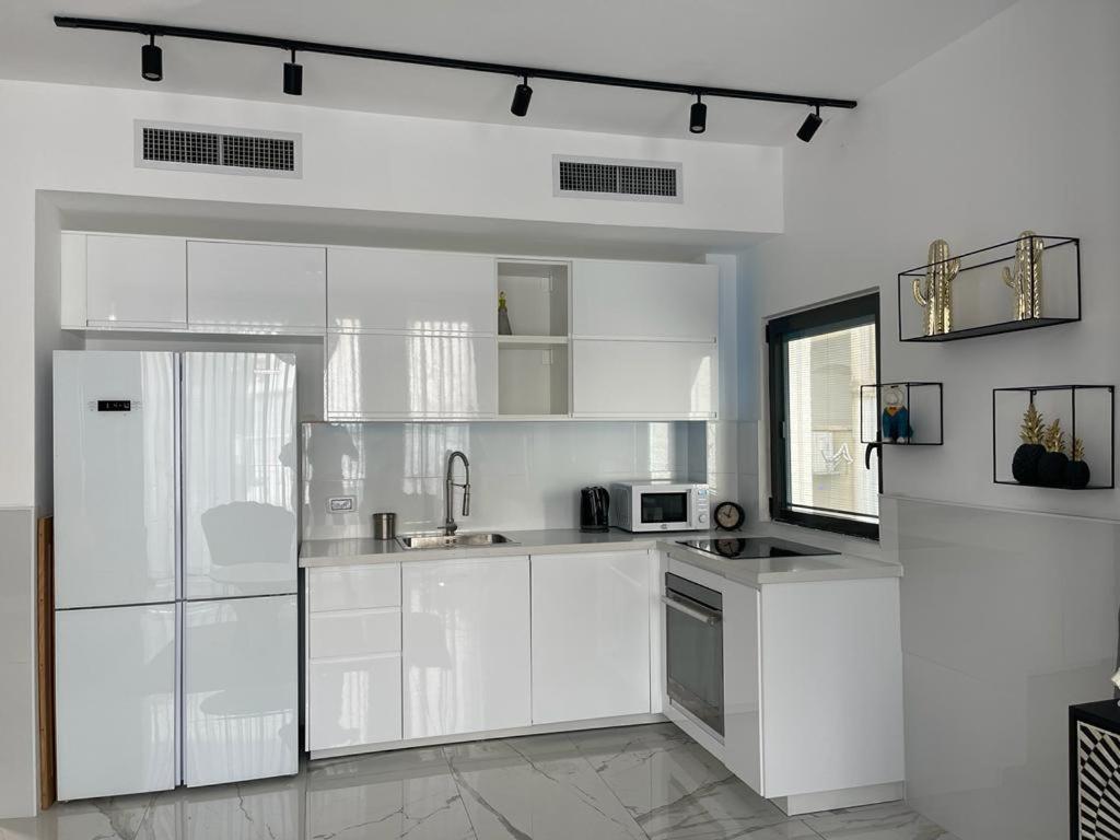 Best Apartment Tel Aviv Center 50Meters From The Beach Exteriör bild